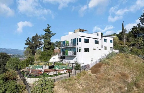 Elysian Heights House | Luxury hilltop retreat, majestic views and hot tub.