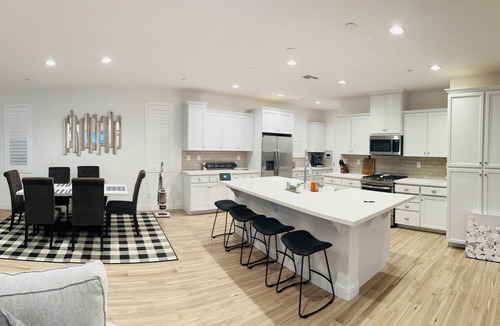 Rancho Cordova House | Luxury home. This home is located in a good neighborhood of Sacramento area.