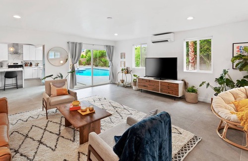 Desert Park Estates House | Luxury Meets Cozy | Spa, Mountain Views & Fire Pit