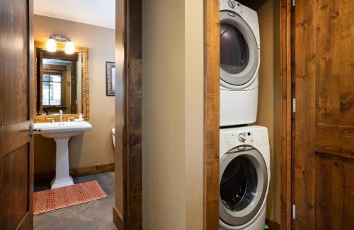 Truckee Villa | Luxury Old Greenwood 3BD Villa - Villa 12. Comes w/Free Grocery Delivery!