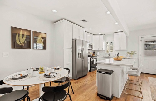 Hillcrest House | Luxury on Lewis by Cardo | Hot Tub, Fire Pit