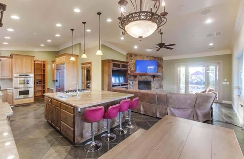Poway House | Luxury Private Estate | Pool & Pickleball Court