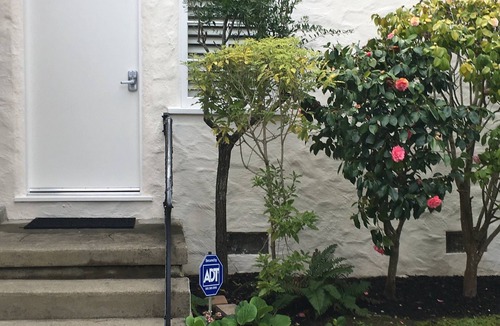 Burlingame Hills House | Luxury Suite minutes from SFO Airport -Self Check-IN