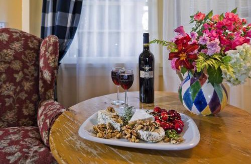 Yountville Hotel | Maison Fleurie, A Four Sisters Inn