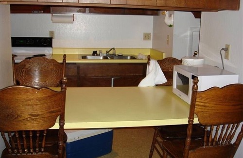 Mammoth Lakes Condo | MAMMOTH LAKES SKI CONDO WALK TO VILLAGE GREAT VIEW SLEEPS 4