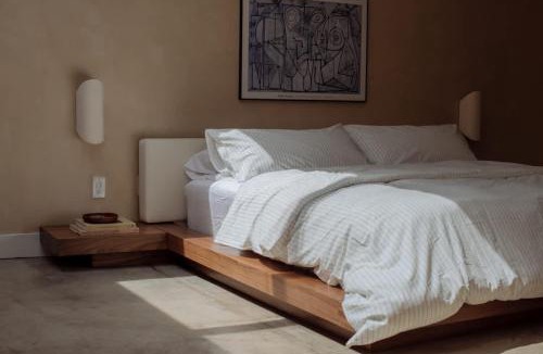West Hollywood Bed & Breakfast | Mane & Saddle Loft