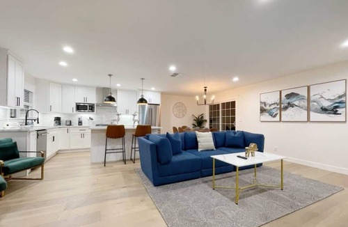 Sunnyvale House | Marbella Lane - Contemporary Sophisticated Home