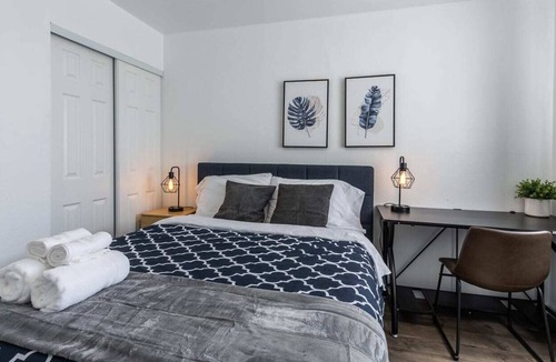 East Palo Alto House | @ Marbella Lane - Neat and Cozy Modern Home