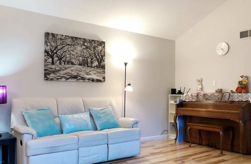 Ponderosa Park House | @ Marbella Lane - Spacious Cozy Home | Piano