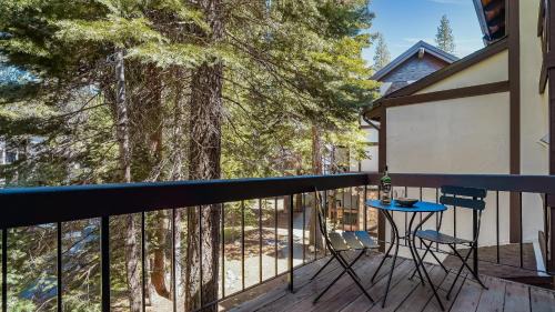 Olympic Valley Apartment | Marillac by AvantStay Gorgeous Ski Cabin w Balcony Patio