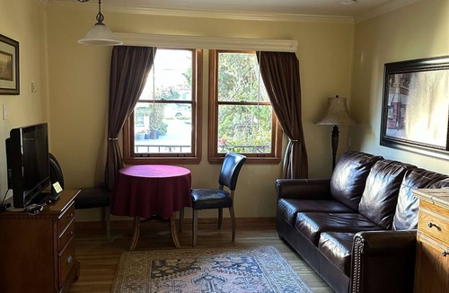 Marina District House | Marina Motel - King Suite with Garage