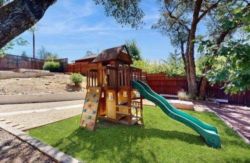 Santa Rosa House | Mark West Retreat