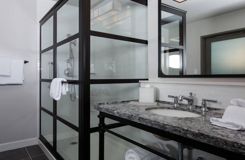 Civic Core Resort | Marriott's Vacation Club Pulse, San Diego 2 Bedroom Suite