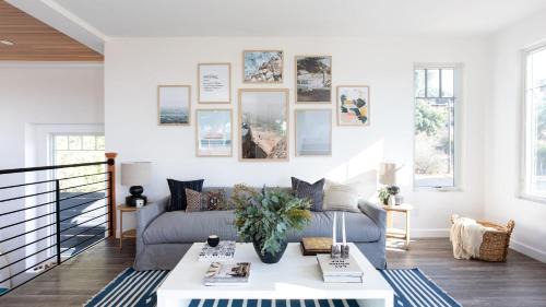 Point Loma Heights House | Maven by AvantStay 5 Minutes to the Beach Ocean Views Spacious Design