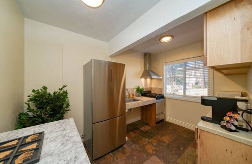 South Lake Tahoe Hotel | MML Queen ADA (Multi- Listings)