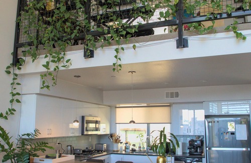 Silver Lake House | Modern 2BR + Loft Family Home, steps to Echo Park