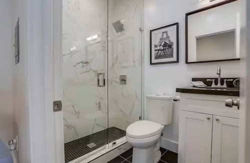 University Heights Apartment | Modern Cozy Stay near Balboa Park & San Diego Zoo