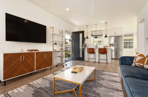Carlson Park Apartment | Modern Culver City Stay with Balcony & Parking