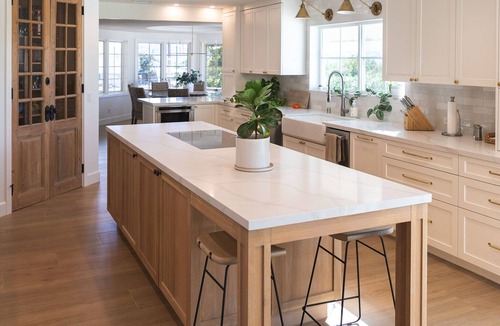 Lakeside House | Modern Farmhouse Luxury Resort on One Acre