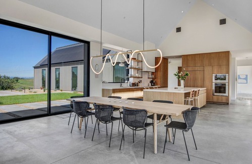 Windsor House | Modern Hilltop Healdsburg Residence With 360' Views