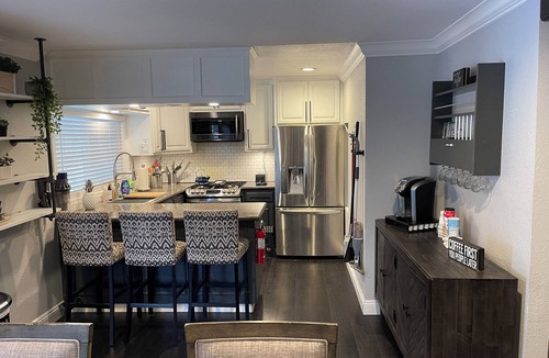 Edenvale House | Modern Luxurious One Bedroom House with backyard