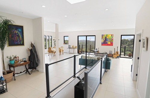 San Anselmo House | Modern Marin County Hill Retreat 5BR, 4.5BA Sleeps 10 Mt. Tam Views Near SF