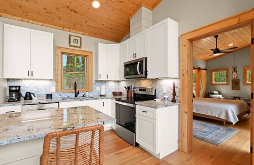 Todd House | Modern Mountain Escape w/Hot Tub & Views