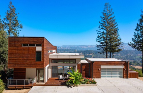 Healdsburg House | Modern Mountain Top Retreat