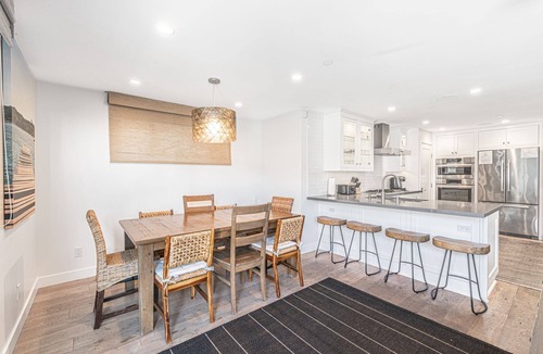 West Newport Condo | Modern Ocean View Beauty | Air Conditioning | Fabulous Indoor/Outdoor Living | 1 Block to the Beach!