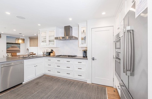 West Newport Condo | Modern Ocean View Beauty | Air Conditioning | Fabulous Indoor/Outdoor Living | 1 Block to the Beach!
