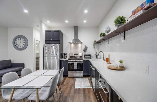 Kensington House | Modern & Romantic Studio | Private Entrance