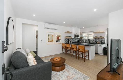 Hillcrest Apartment | Modern Spanish Living in Prime Location Area