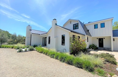 Los Olivos House | Modern Wine Country Home with Pool, Spa & Sauna, EV Charging