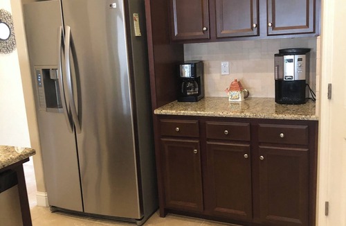 Merced House | Mondavi Cottage - a VRBO home perfect for university or medical Professionals