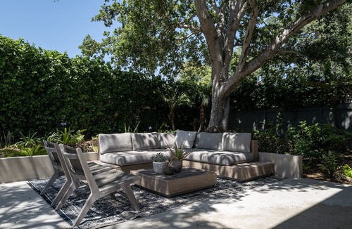 Montecito House | Montecito-Chic Beachside Retreat - 5 min walk to the beach