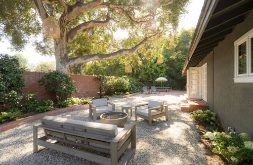 Hedgerow House | Montecito Cottage in Hedgerow Walk to Miramar
