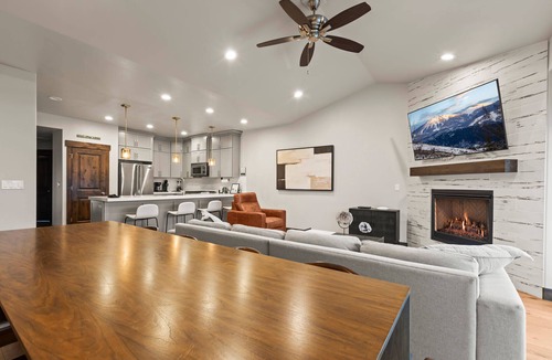 Park City House | Moose Mgmt at Black Rock 14442: Fully Equipped Kitchen-Pvt Hot Tub-Dogs Welcome