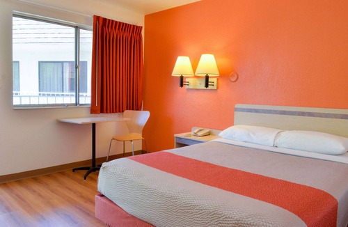 Santa Nella Hotel | Motel 6 Santa Nella, CA - Los Banos - Interstate 5