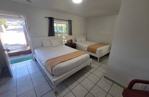 Pacific Beach Hotel | Motel San Diego - In San Diego (Pacific Beach)