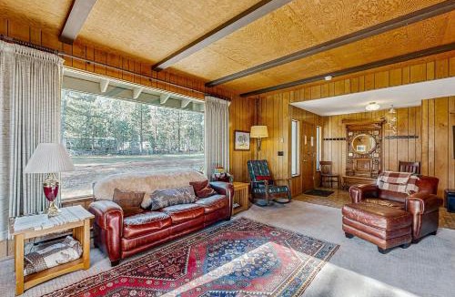 Blairsden-Graeagle House | Mountain and River View Cliff House