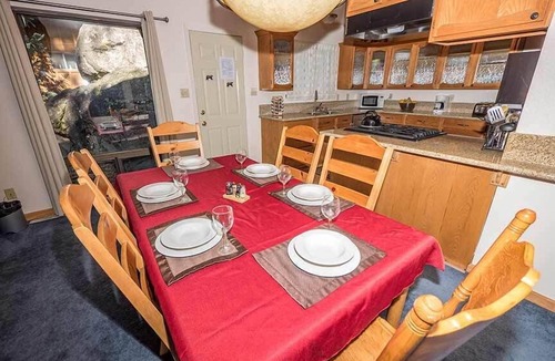 Tahoe Paradise Cabin | Mountain Chalet Sleeping 6- Pool Table and Great Loft Bedroom! - 1870B~