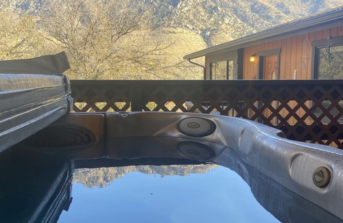Kernville House | Mountain retreat close to hikes trials and dining