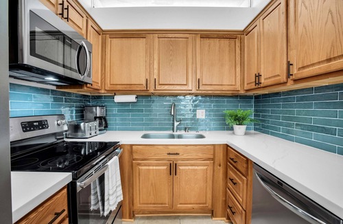 Palm Desert Condo | Mountain View 2-Bedroom Condo, Gated Community 1 Mile from El Paseo