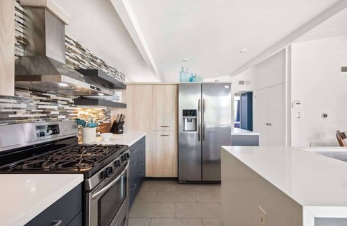 Racquet Club Estates House | Mountain-View Retreat: Pet-Friendly Home with Private Pool