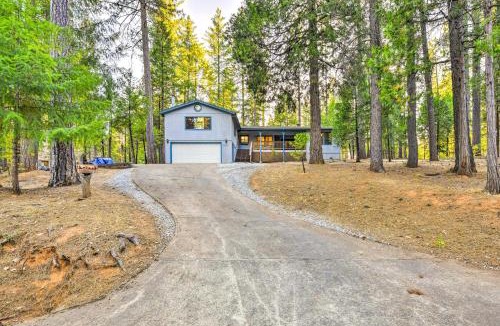 Glencoe House | Near Fishing and Hiking Pioneer Cabin with Decks