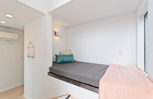 Ocean Beach House | New Beach House, Steps to Sand