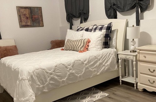 San Carlos House | NEW! Charming San Carlos 2BR Remodeled