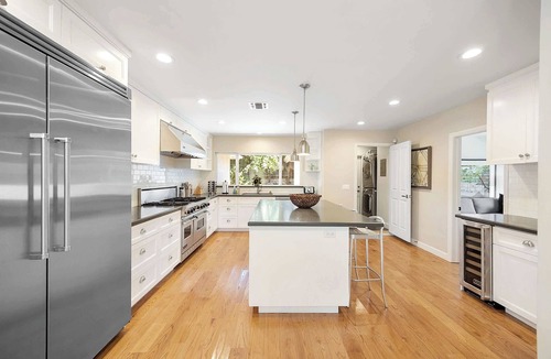 Beverly Hills House | New Listing! Beverly Hideaway by Colby & Conrad