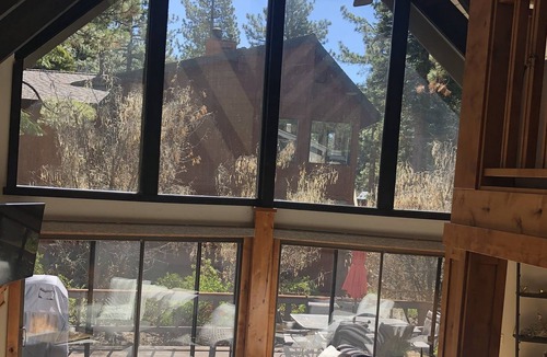 Lake Forest House | New Listing: Dollar Point (Tahoe City)- Remodeled, Hot Tub, Steam Shower