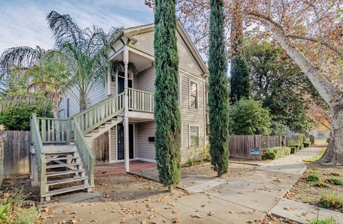 Land Park House | New/Midtown Sac/Free Parking/Coffee/Long stays welcomed